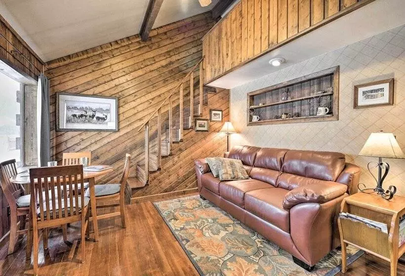 Cozy Log Cabin Escape In The Heart Of Creede!