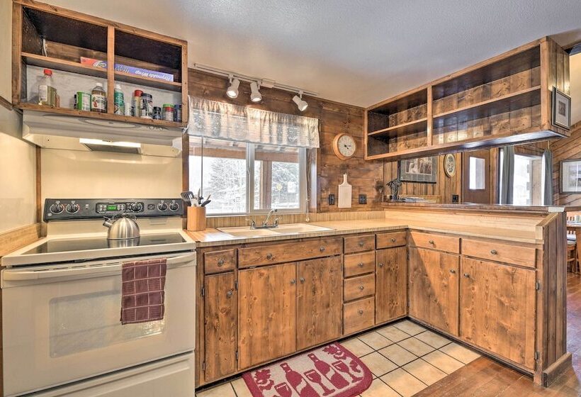 Cozy Log Cabin Escape In The Heart Of Creede!