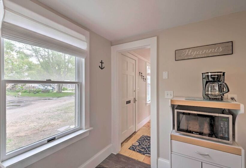 Cozy Sea Street Cottage 1 Mile To Ferry Boats!