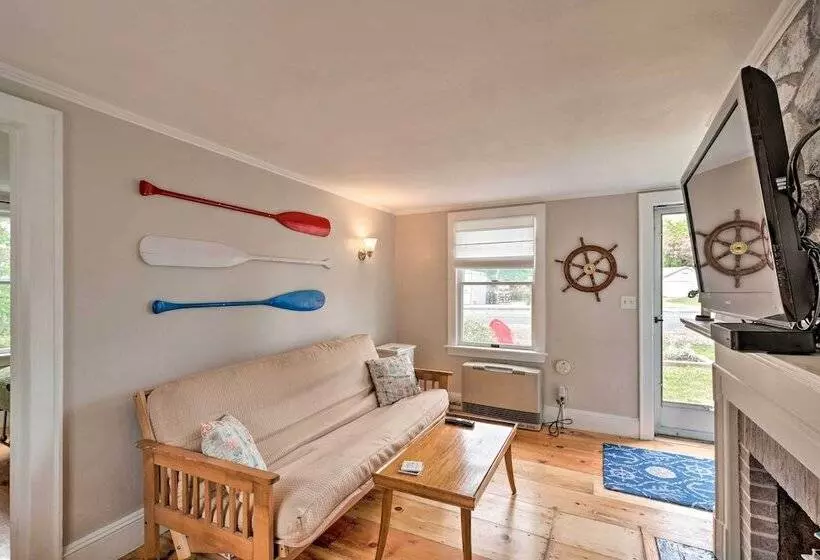 Cozy  Sea Street Cottage    1 Mile To Ferry Boats!