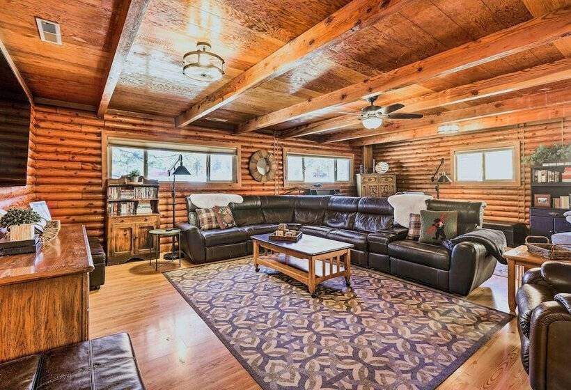 Dog Friendly Kings Beach Log Cabin W/ Hot Tub!