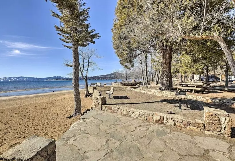 Dog Friendly Kings Beach Log Cabin W/ Hot Tub!