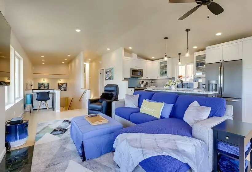 Dreamy Sonoma Coast Home W/ Waterfront Views