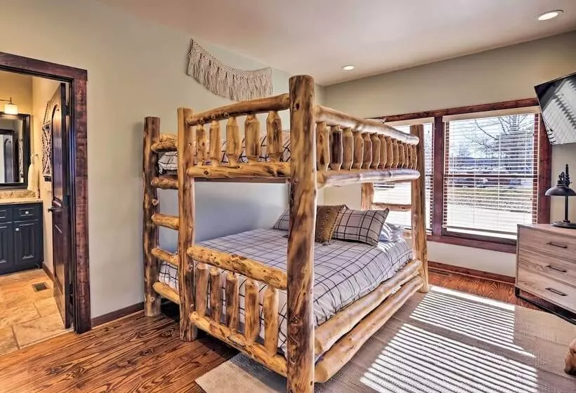 Lay Lake Access & Views: Expansive Shelby Home!