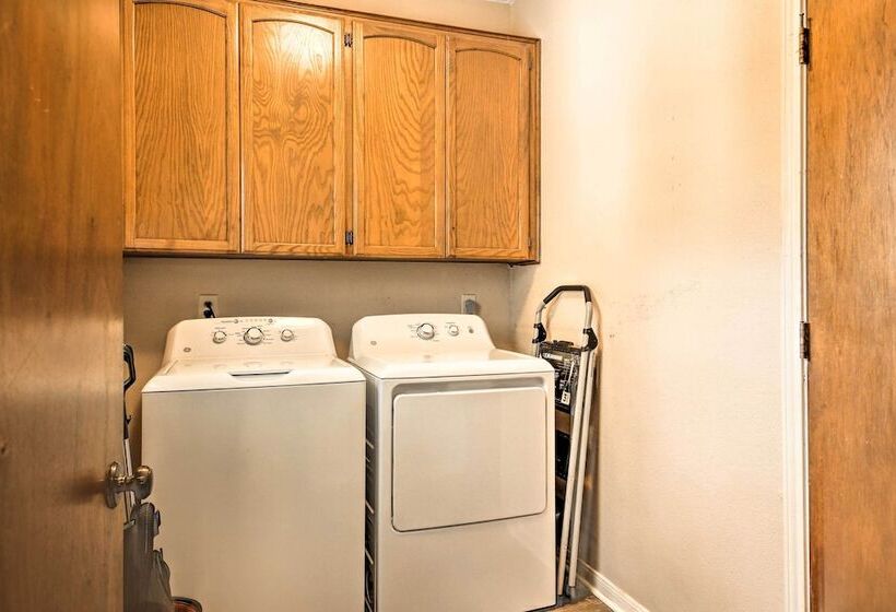 Family Friendly San Antonio Home W/ Hot Tub & Deck