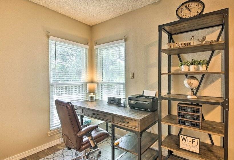 Family Friendly San Antonio Home W/ Hot Tub & Deck