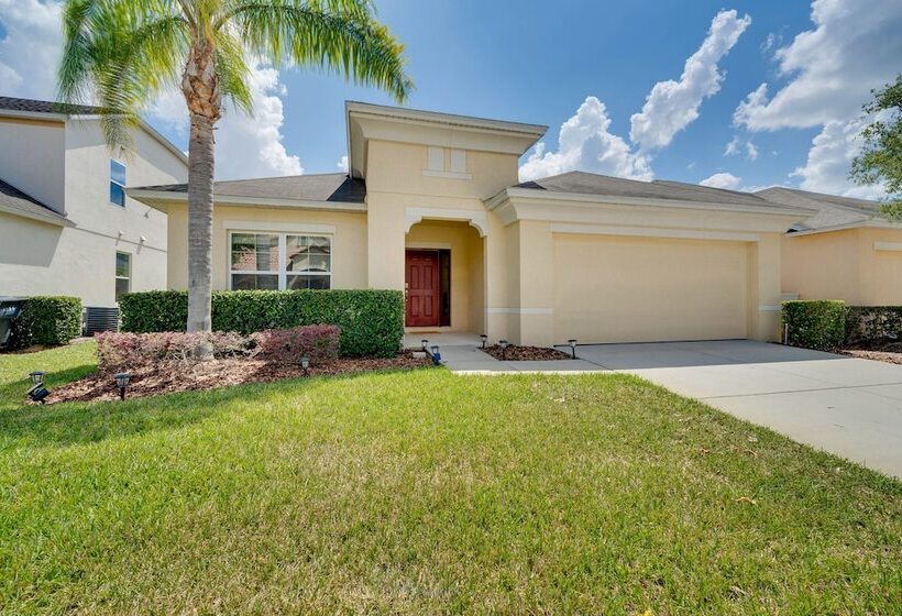 Central Family Home W/ Lanai < 10 Mi To Disney!