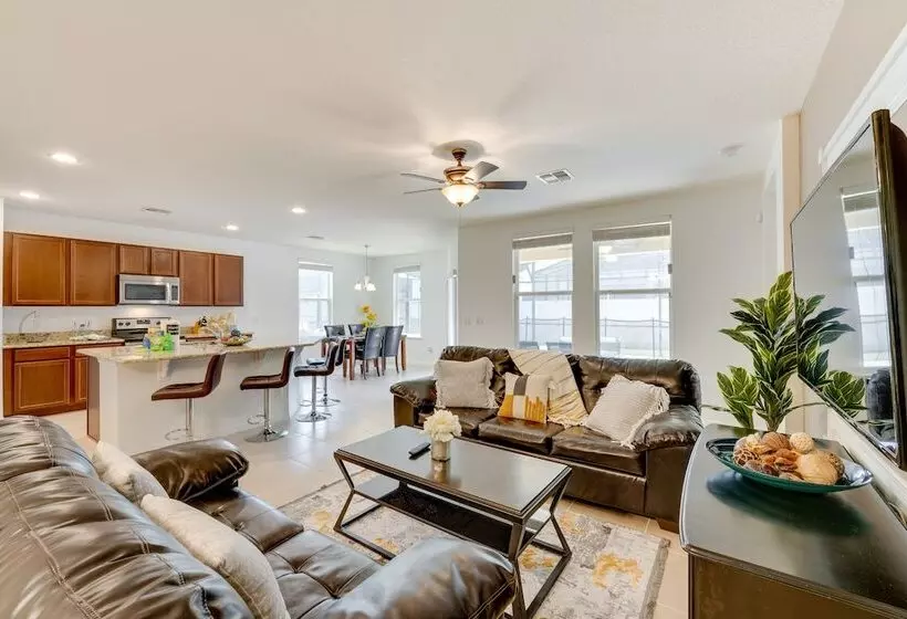 Central Family Home W/ Lanai < 10 Mi To Disney!