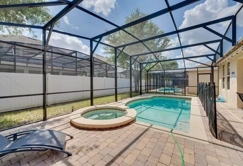 Central Family Home W/ Lanai < 10 Mi To Disney!