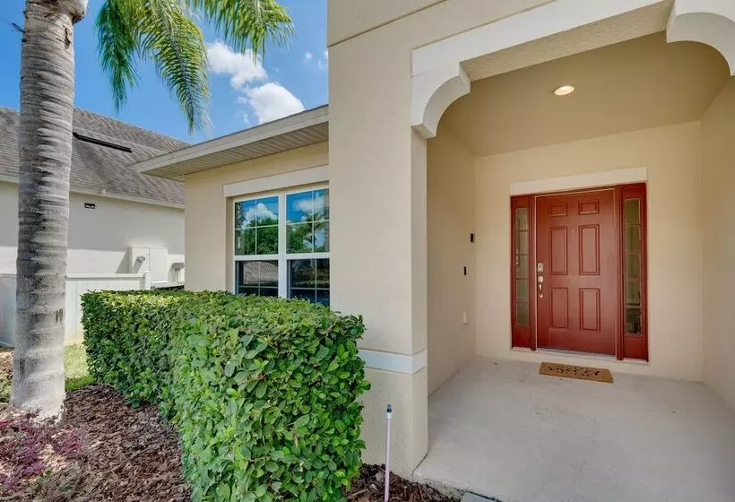 Central Family Home W/ Lanai < 10 Mi To Disney!