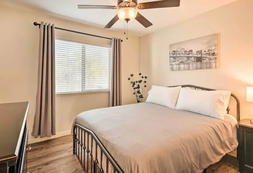 Family Friendly Lincoln Home: 8 Mi To Casino!