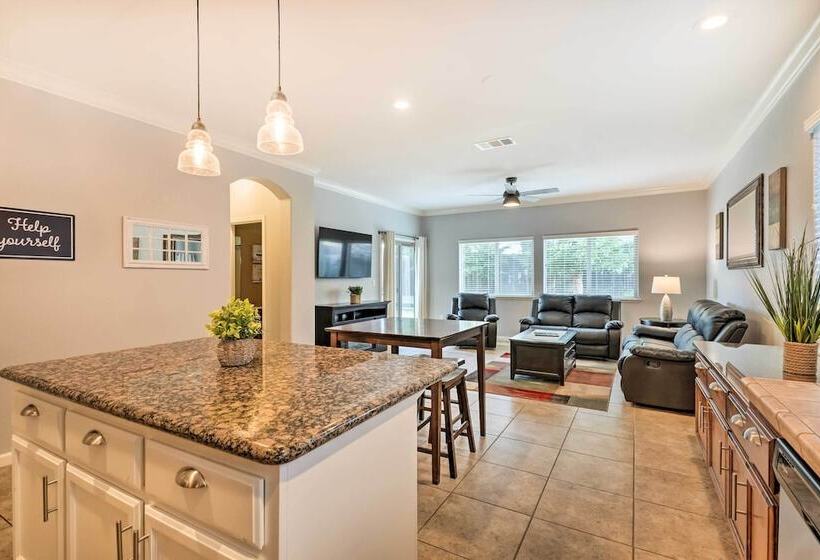 Family Friendly Lincoln Home: 8 Mi To Casino!