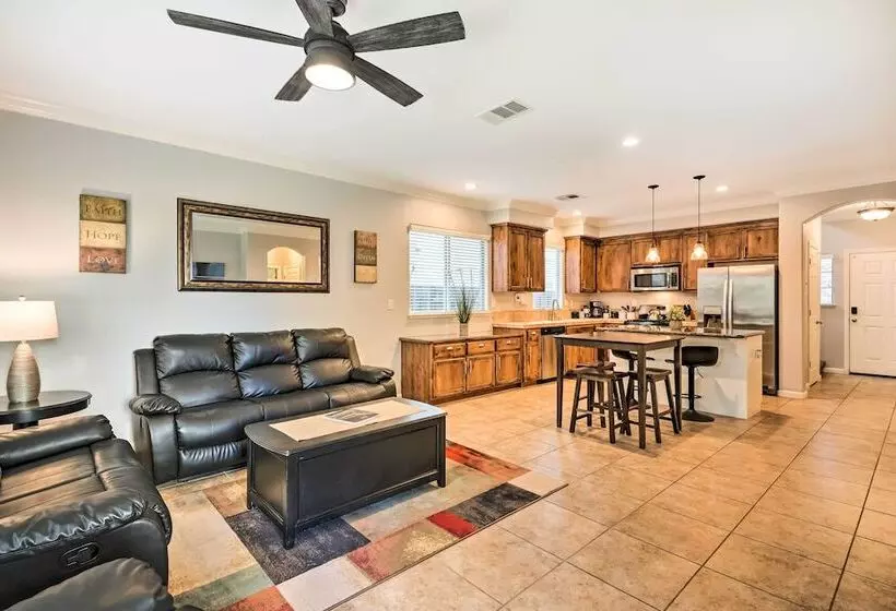 Family Friendly Lincoln Home: 8 Mi To Casino!