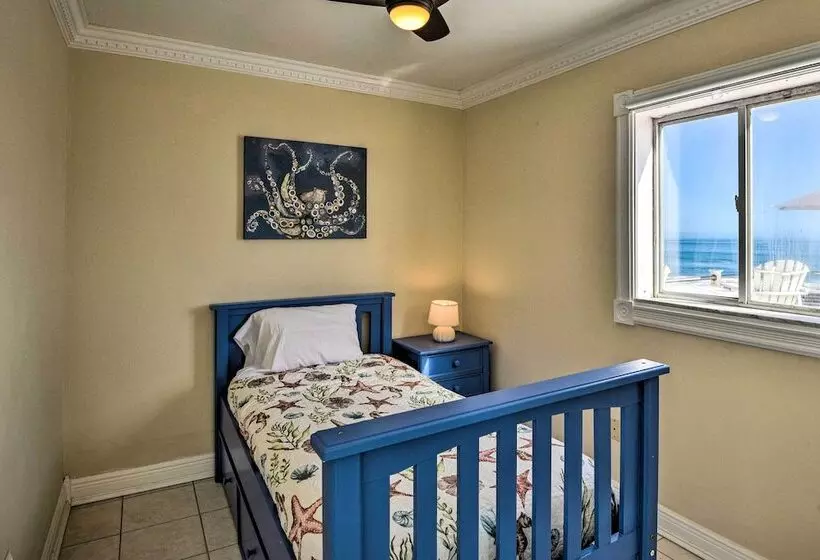 Flagler Beach Oceanfront Haven W/ Hot Tub!