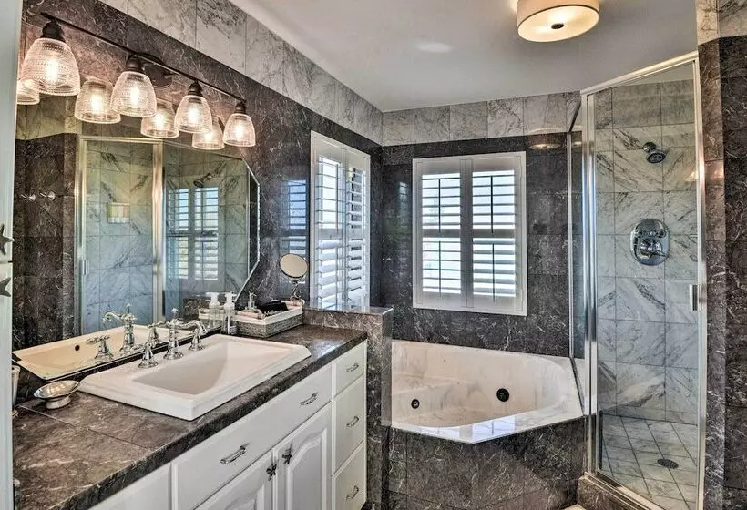 Flagler Beach Oceanfront Haven W/ Hot Tub!