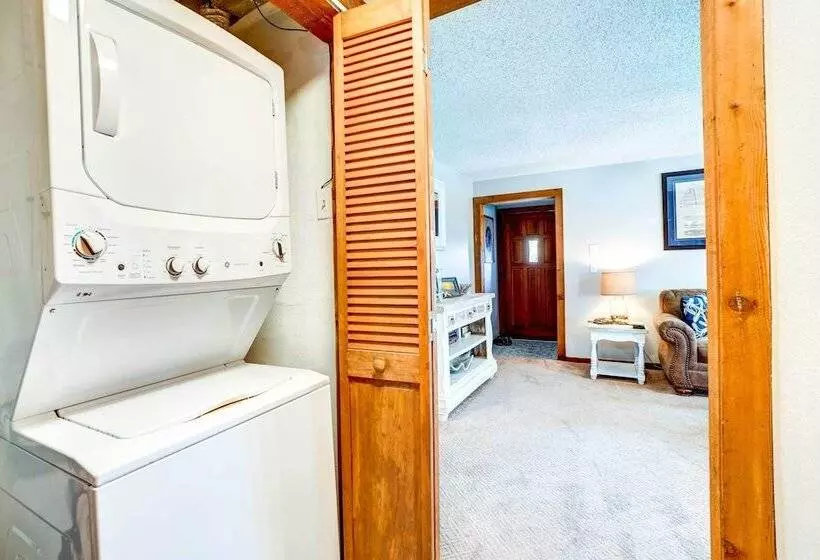 Indian Rocks Beach Cottage, Walk To Beach!