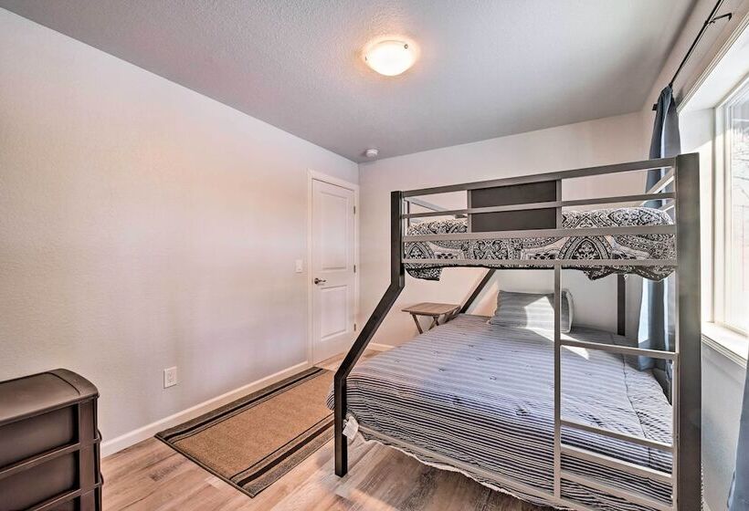 Kenai Home W/ Fireplace < 10 Mi To Big Eddy!