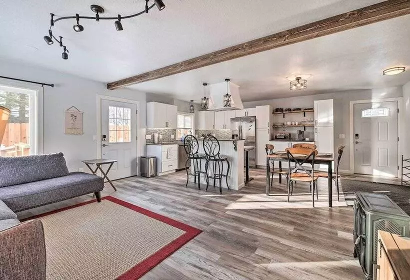 Kenai Home W/ Fireplace < 10 Mi To Big Eddy!