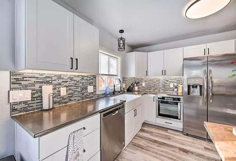 Kenai Home W/ Fireplace < 10 Mi To Big Eddy!