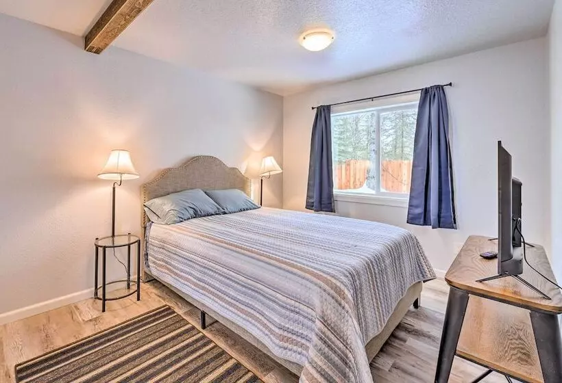 Kenai Home W/ Fireplace < 10 Mi To Big Eddy!