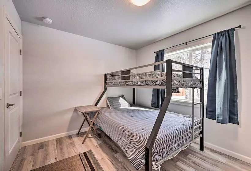 Kenai Home W/ Fireplace < 10 Mi To Big Eddy!