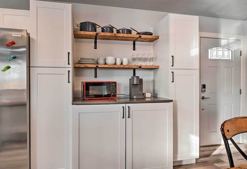 Kenai Home W/ Fireplace < 10 Mi To Big Eddy!