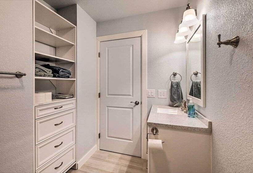 Kenai Home W/ Fireplace < 10 Mi To Big Eddy!