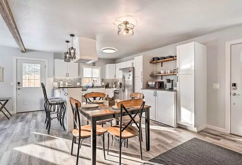 Kenai Home W/ Fireplace < 10 Mi To Big Eddy!