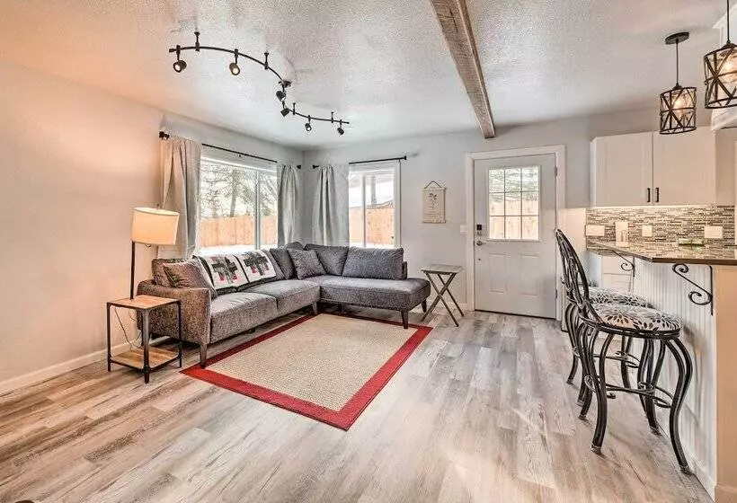 Kenai Home W/ Fireplace < 10 Mi To Big Eddy!