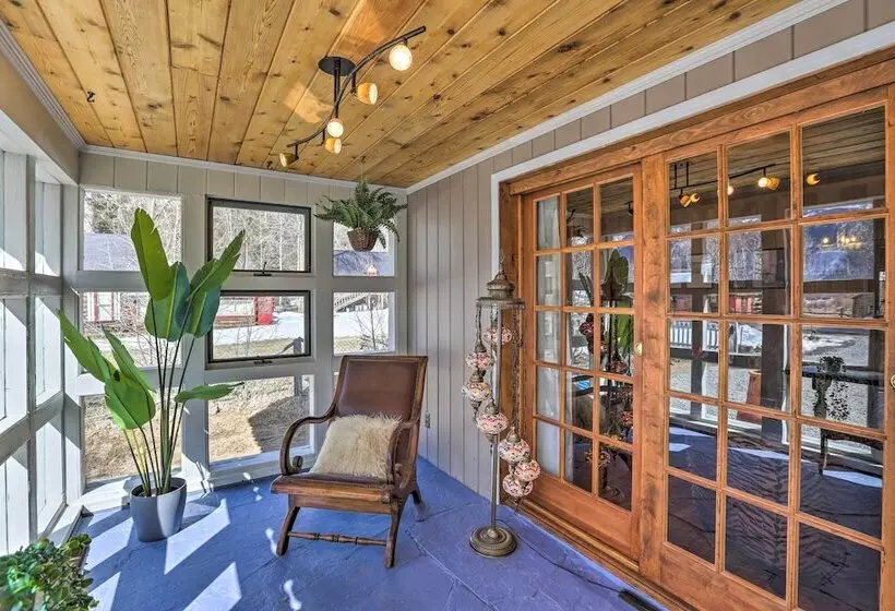 Lake Cabin W/ King Bed, Foodie Kitchen, & Views