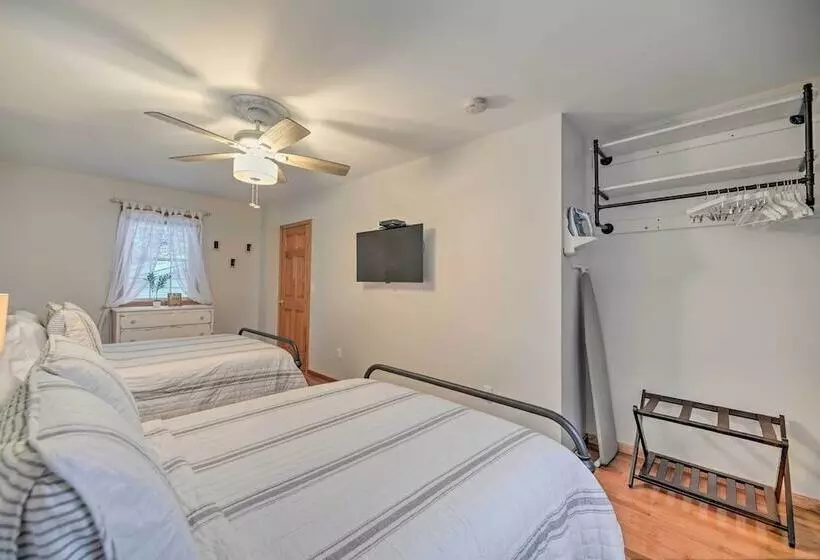 Lake Luzerne Home W/ Fire Pit On Hudson River