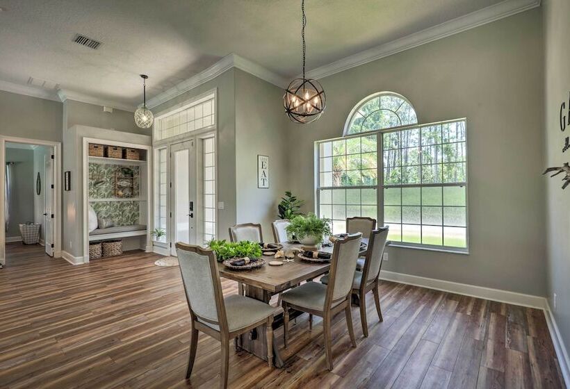 Upscale Palm Coast Home W/ Pool: 7 Mi To Beaches!