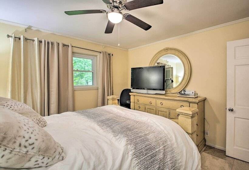 3 Mi To Town: Home W/ Covered Patio In Hot Springs