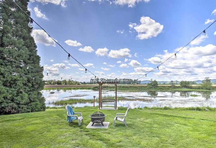 Mcminnville Wine Country Home W/ Hot Tub+deck