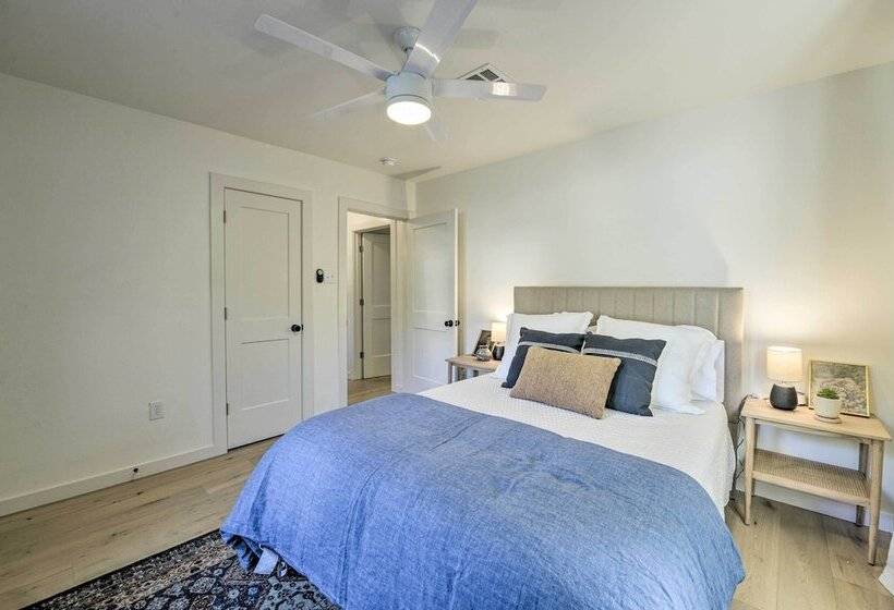 Modern Charm Home < 3 Miles To Magnolia Market!