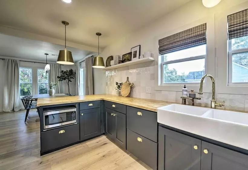 Modern Charm Home < 3 Miles To Magnolia Market!