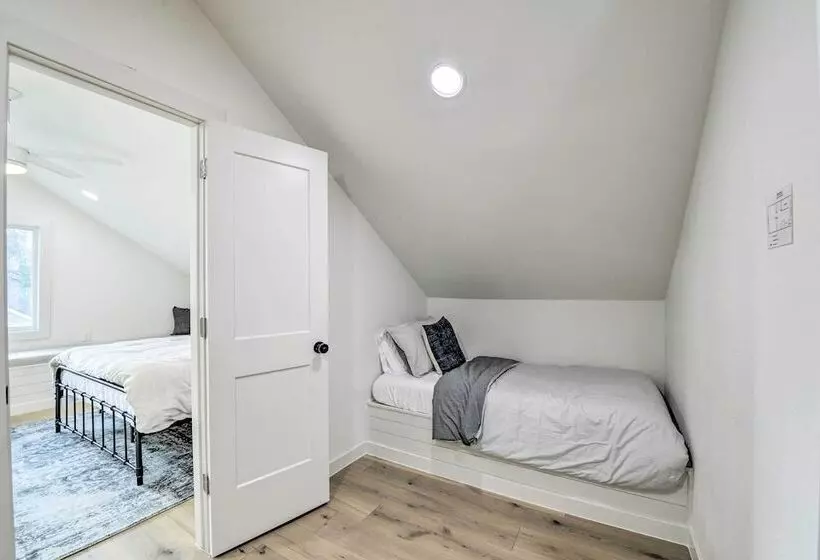 Modern Charm Home < 3 Miles To Magnolia Market!