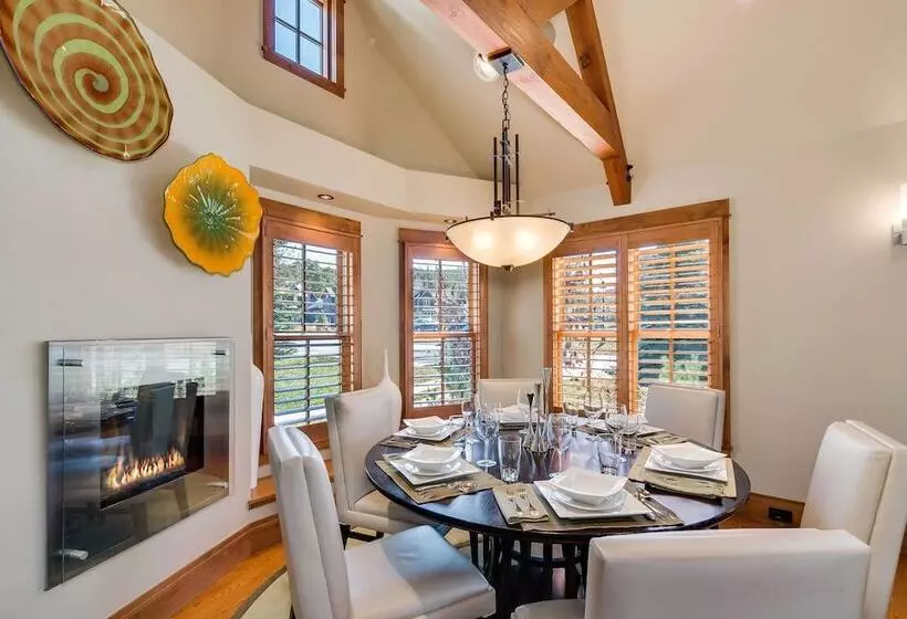 Downtown Breckenridge Cottage: Walk To Main St!