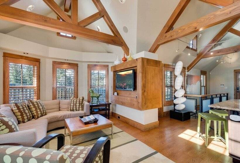 Downtown Breckenridge Cottage: Walk To Main St!