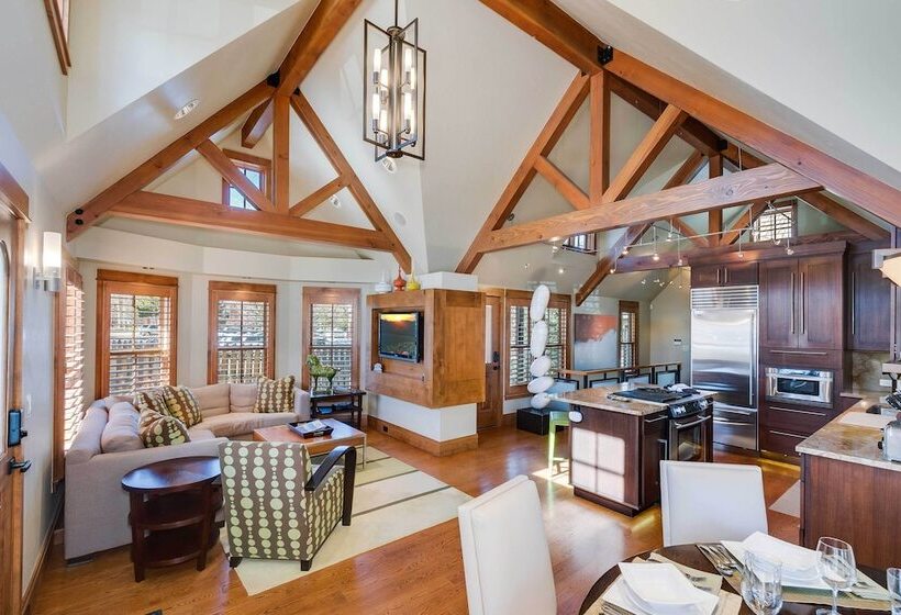 Downtown Breckenridge Cottage: Walk To Main St!