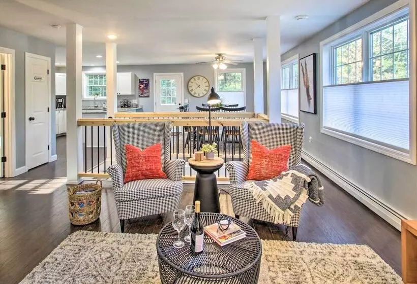 Modern Family Home ~ 10 Mi To Ski Cranmore Mtn!