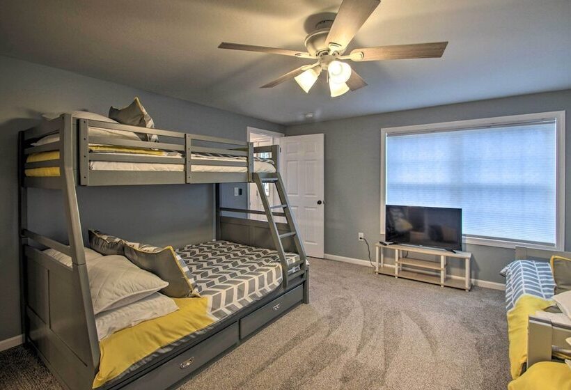 Modern Family Home ~ 10 Mi To Ski Cranmore Mtn!