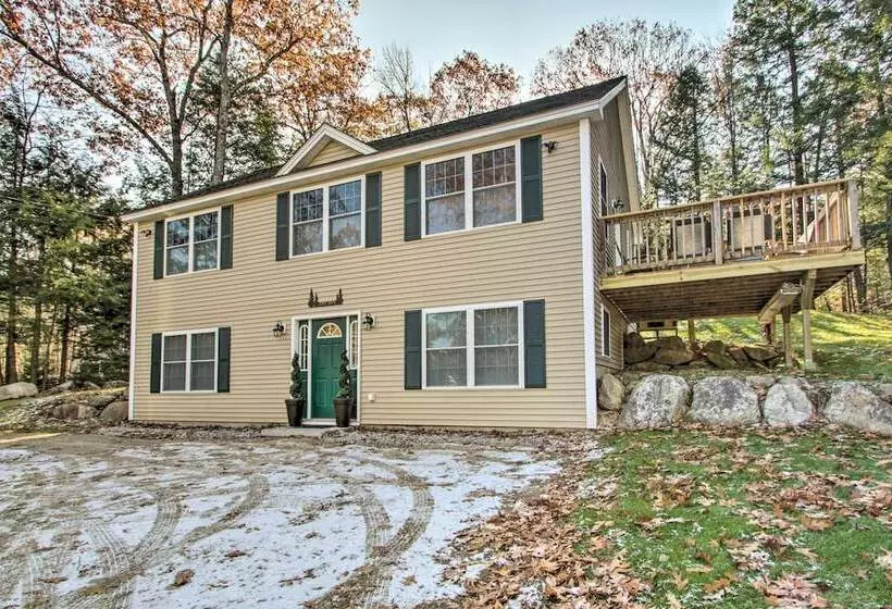 Modern Family Home ~ 10 Mi To Ski Cranmore Mtn!
