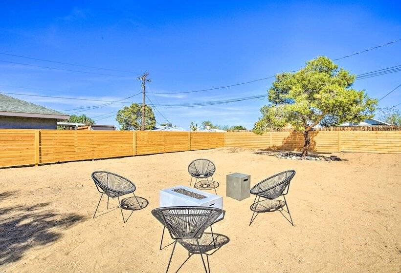 Modern Joshua Tree Bungalow With Fire Pit & Bbq!