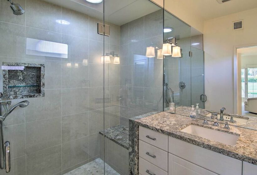 Palm Springs Oasis W/ Pool & Golf Course Views!