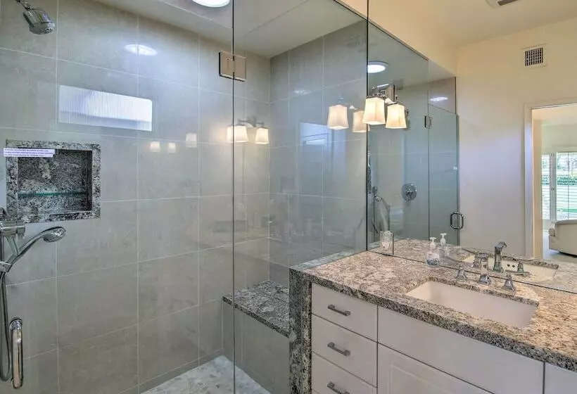 Palm Springs Oasis W/ Pool & Golf Course Views!