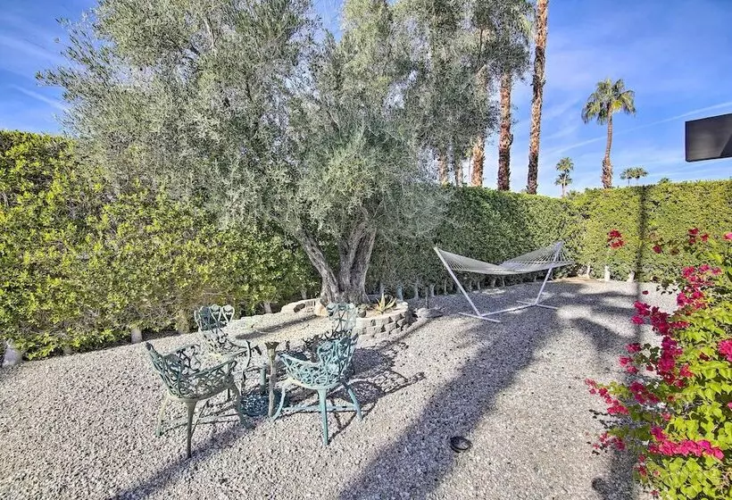 Palm Springs Oasis W/ Pool & Golf Course Views!