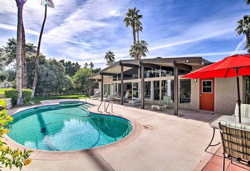 Palm Springs Oasis W/ Pool & Golf Course Views!