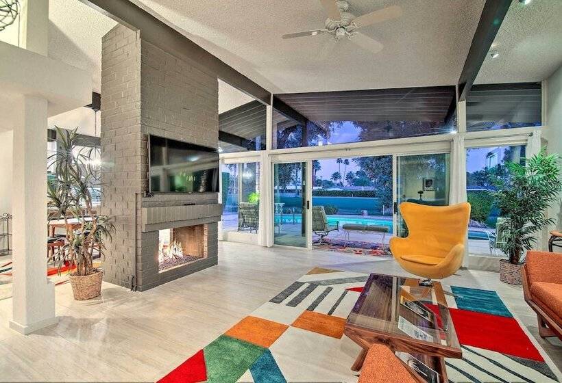 Palm Springs Oasis W/ Pool & Golf Course Views!