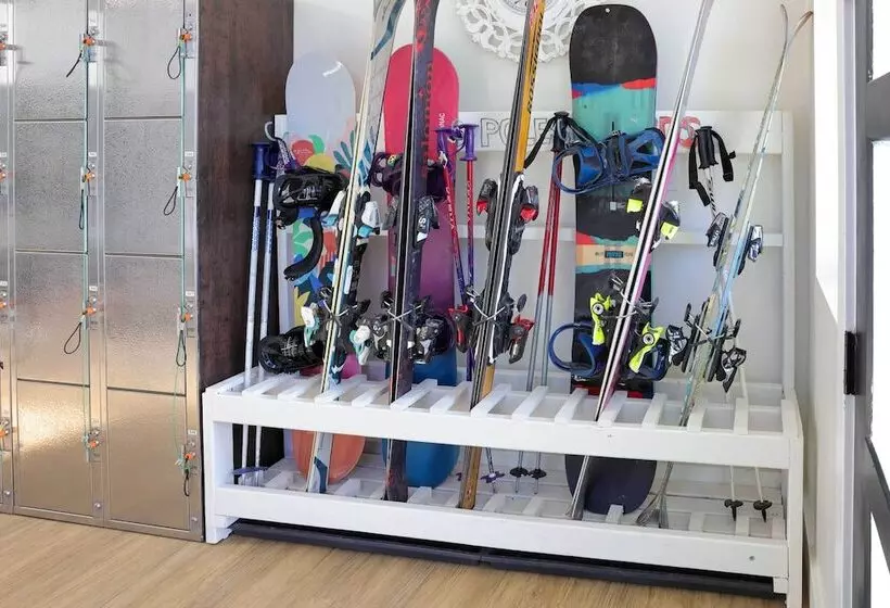 Stunning Park City Home W/ Hot Tub: 7 Mi To Skiing